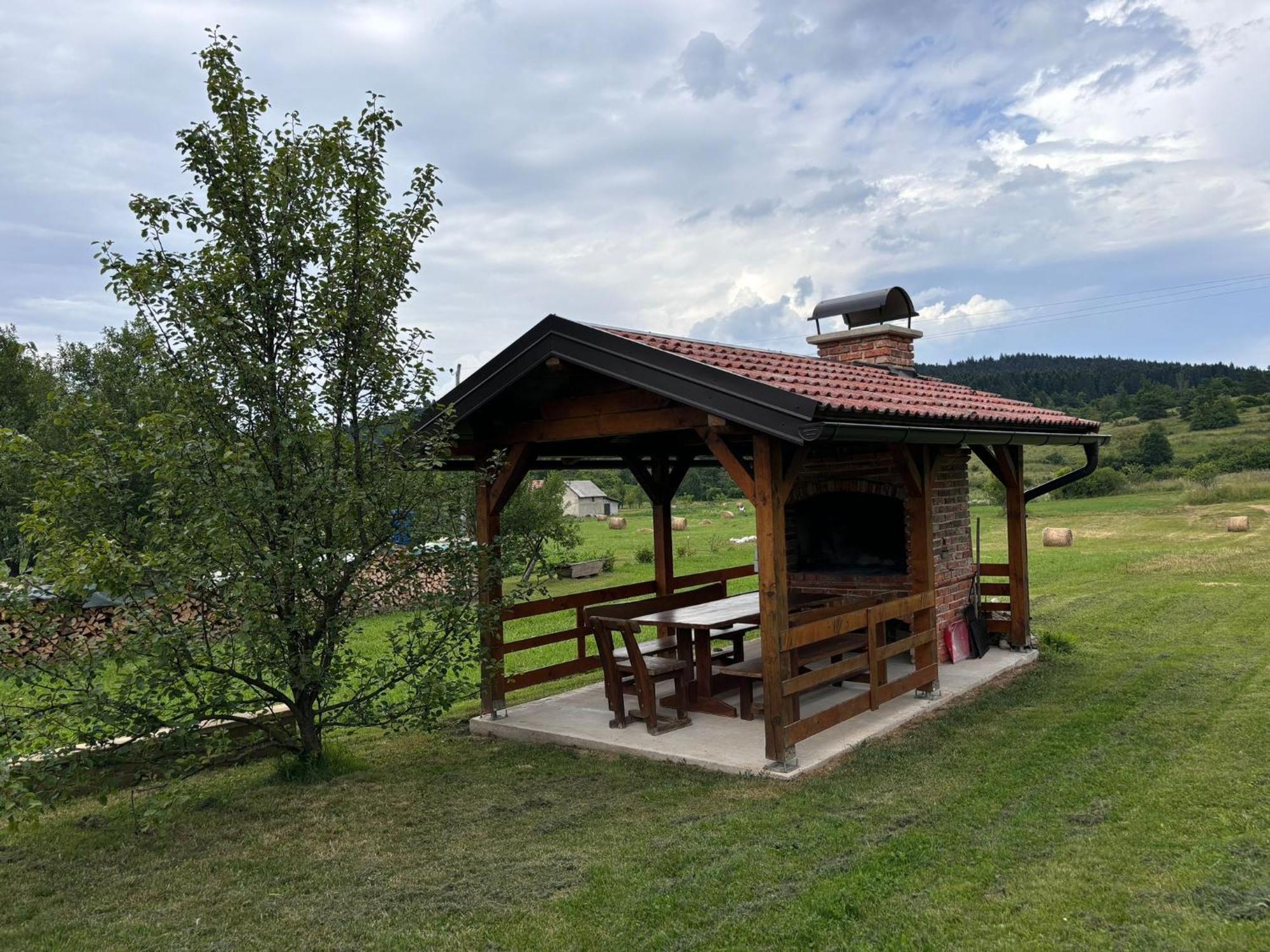 Vila Conjar Saborsko Exteriér fotografie